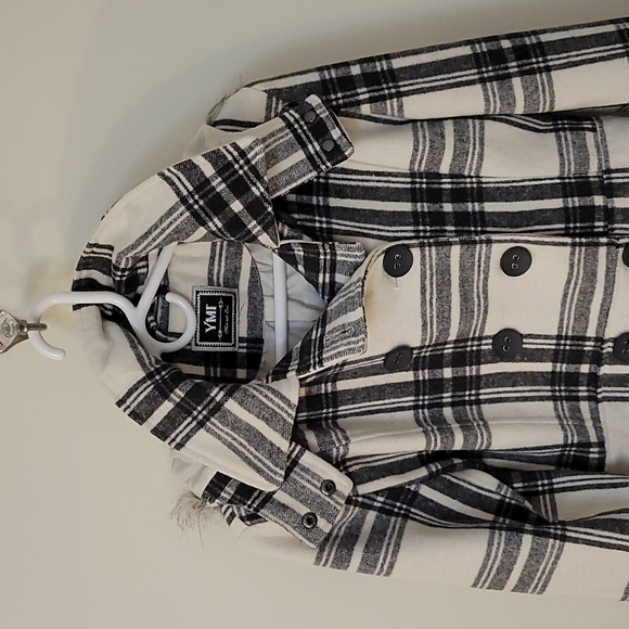 EUC YMI Plaid Winter Peacoat with Removable Faux Fur Hood - Picture 4 of 9